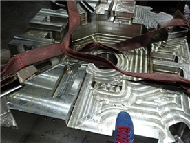 Injection mould